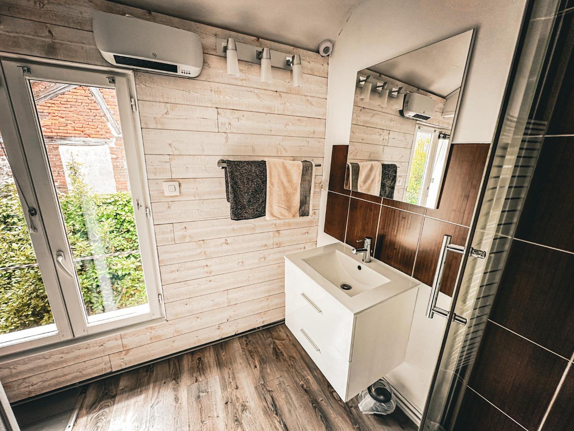Le 105, Honfleur Bed & Breakfast ภายนอก รูปภาพ