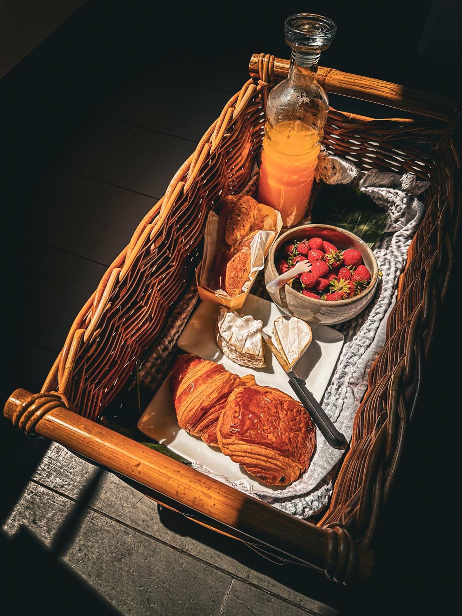 Le 105, Honfleur Bed & Breakfast ภายนอก รูปภาพ