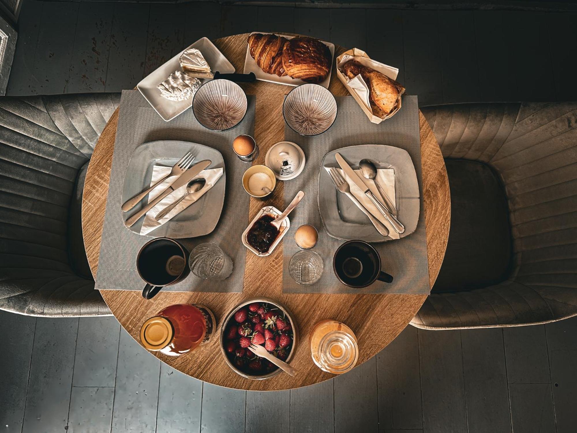 Le 105, Honfleur Bed & Breakfast ภายนอก รูปภาพ